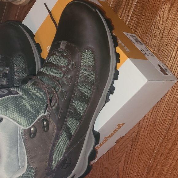 New Timberland Mt.Maddsen Mid-Hiker dark brown full grain sizes 11.5 and 13 - Picture 6 of 9